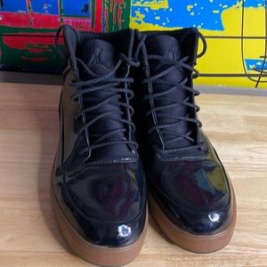 Mens Air Jordan’s V.9 Grown Preowned size 15 patten leather!